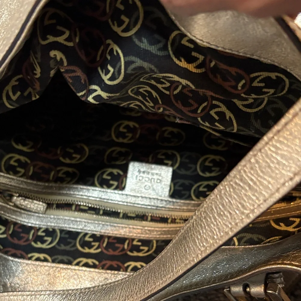 Gucci Metallic GOLD Shoulder Bag - Picture 6 of 6